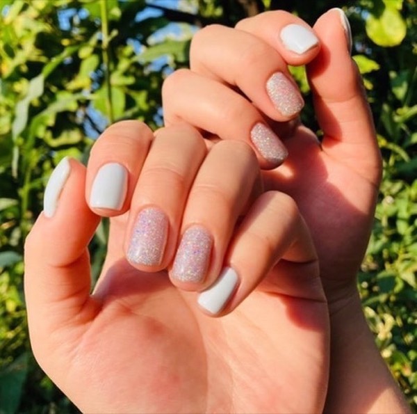 Manicure con glitter